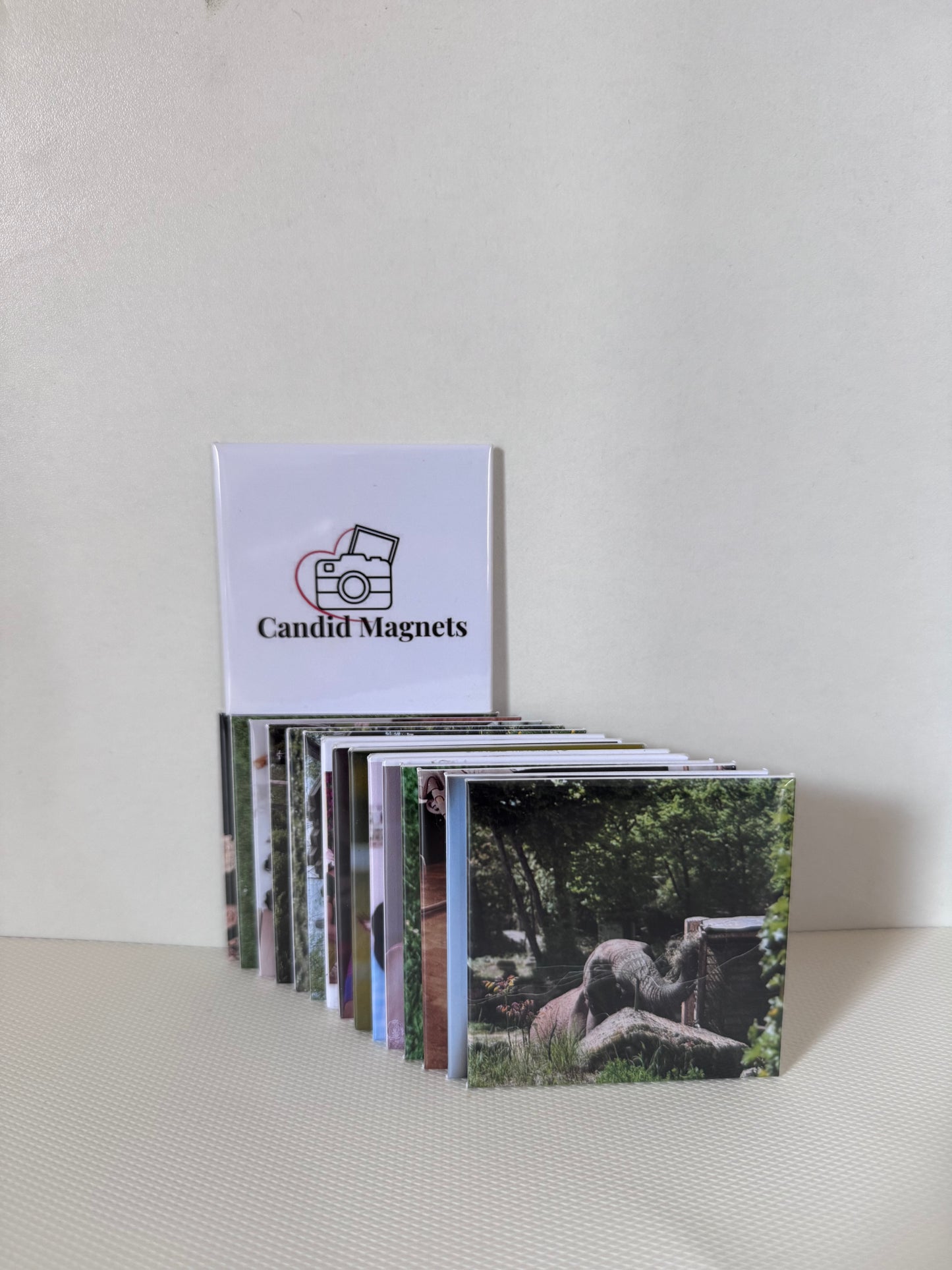 Lot de Magnets Carrés Personnalisés – Format 6,35 cm x 6,35 cm